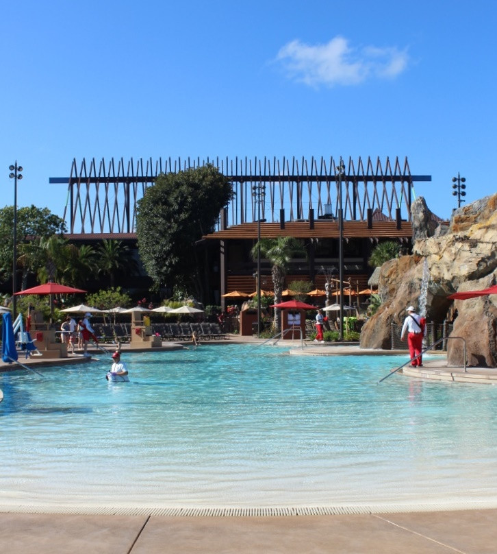 Disney S Polynesian Resort Review Polynesian Pool And More The
